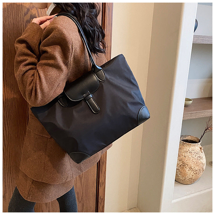 Dollcini Elegáns Női Táska – Vízlepergető Műbőr, Üzleti Használatra