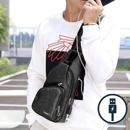 Dollcini Férfi Műbőr Válltáska –  Karcálló, USB