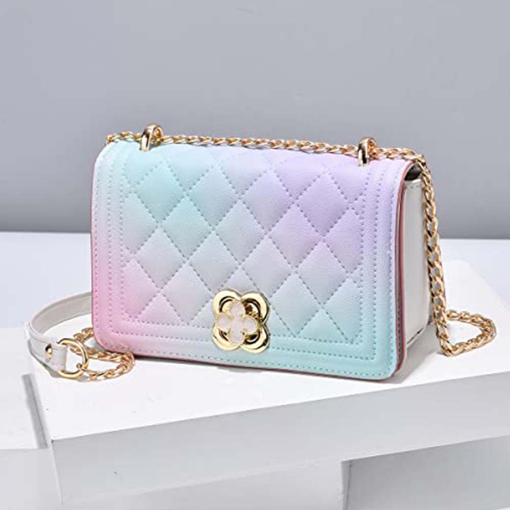 Dollcini Steppelt Női Futártáska – Elegáns, Aranyláncos Válltáska