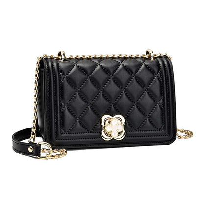 Dollcini Steppelt Női Futártáska – Elegáns, Aranyláncos Válltáska