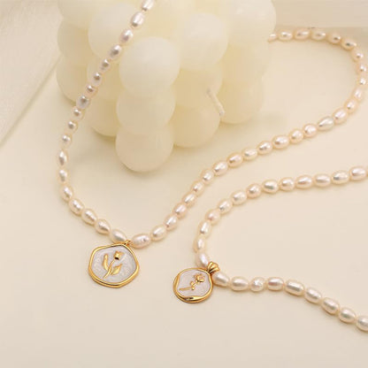 Dollcini Pearl Ékszerkészlet – Nyaklánc és Gyöngy Fülbevaló